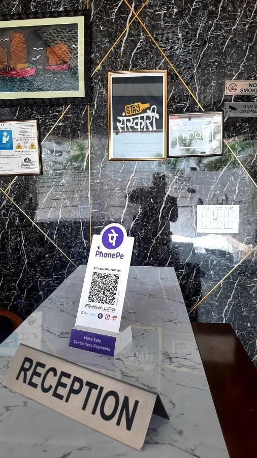 Hotel Hollywood Zirakpur Екстериор снимка